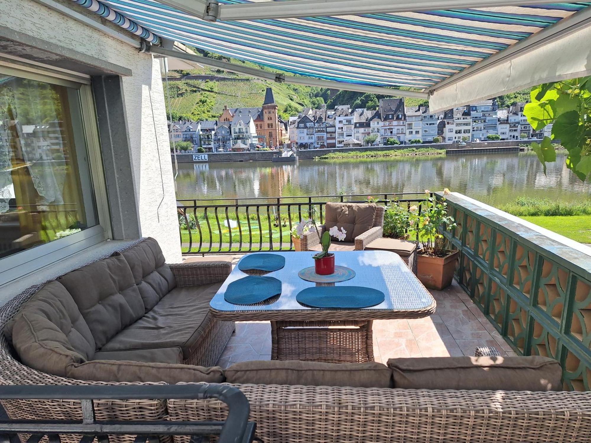 "Ferienhaus An Der Mosel" Zell an der Mosel Exteriör bild
