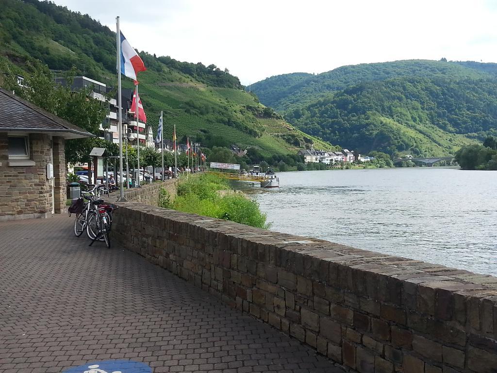 "Ferienhaus An Der Mosel" Zell an der Mosel Exteriör bild