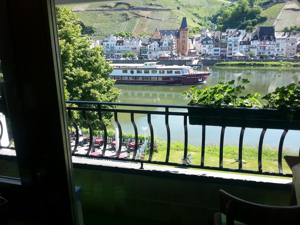 "Ferienhaus An Der Mosel" Zell an der Mosel Exteriör bild