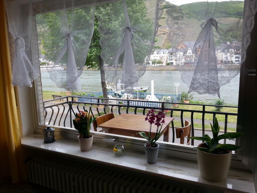 "Ferienhaus An Der Mosel" Zell an der Mosel Rum bild